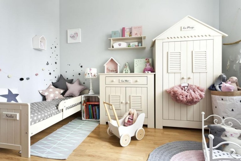 Comment humidifier simplement la chambre de votre bébé ?
